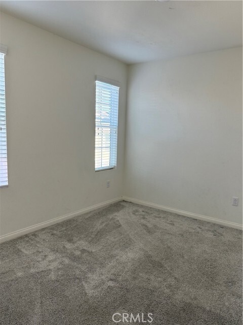 Building Photo - 558 Pablo Rd