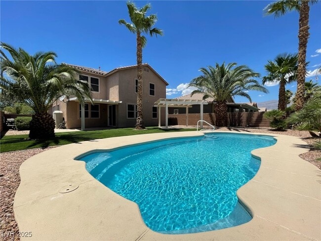 Building Photo - 6636 Sand Swallow St