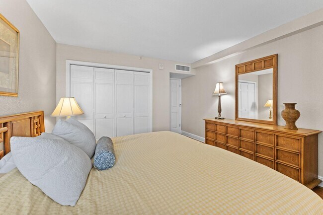 Building Photo - 17940 Gulf Blvd