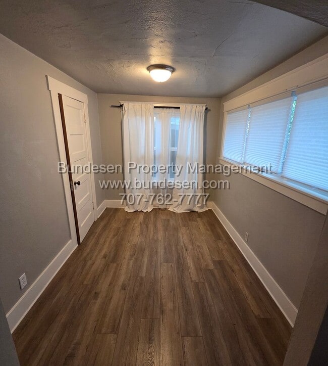 Building Photo - 126 Leland St