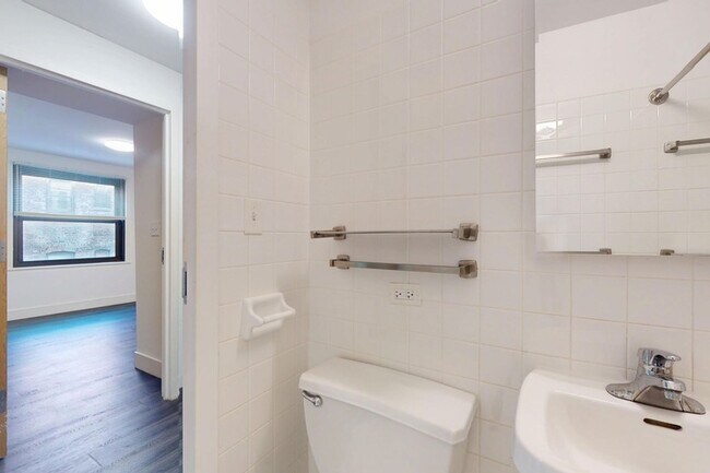 Floorplan - 1400 E. 57th Street