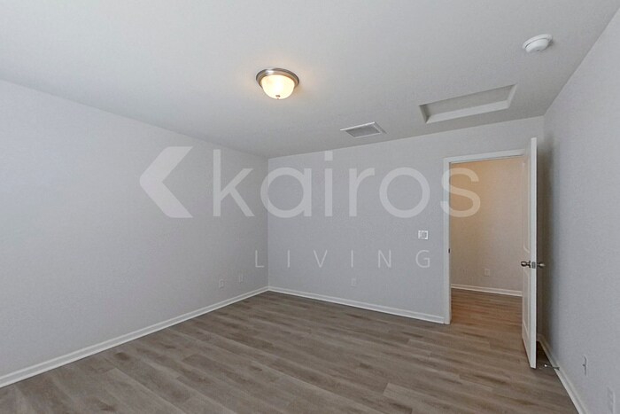 Building Photo - 3612 Koval Dr
