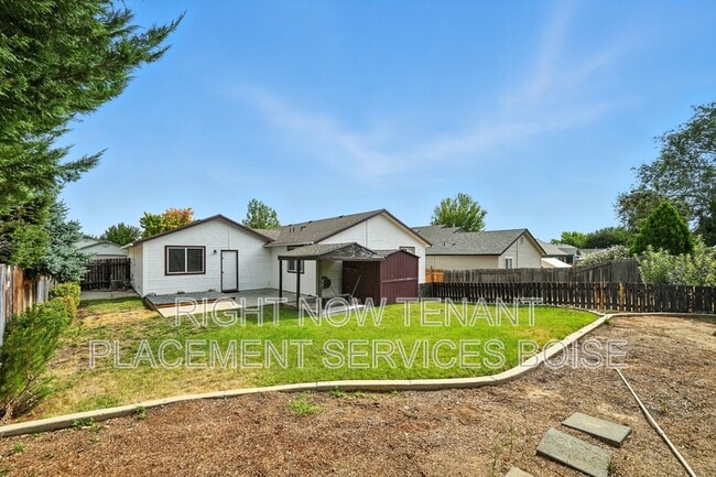 Building Photo - 5827 Orchid Wy S