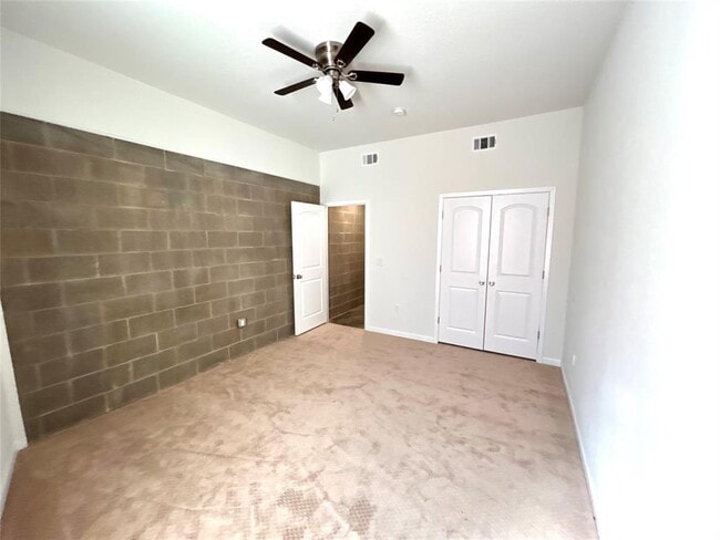 Building Photo - 1103 Dumble St