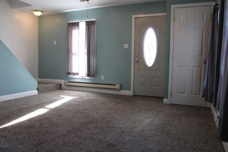 Building Photo - 6 S Main St