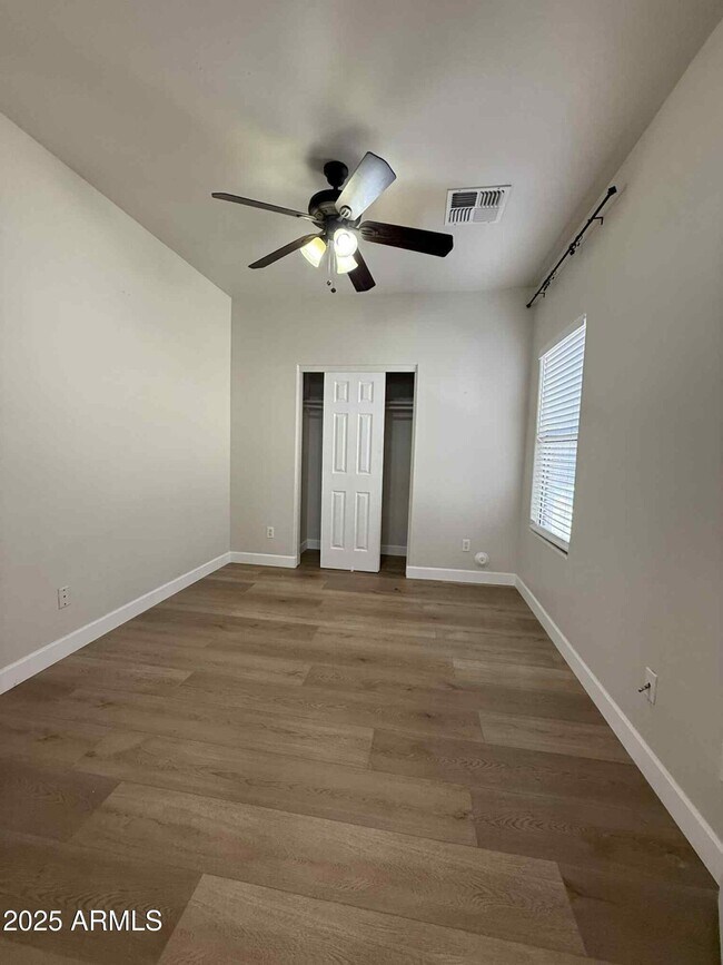 Building Photo - 4522 W Branham Ln