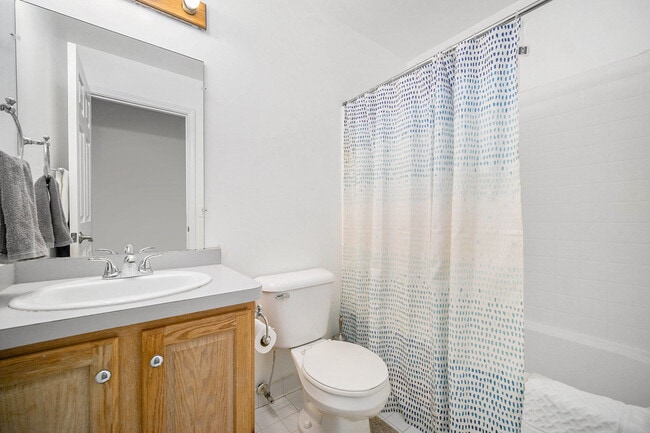 Building Photo - 2765 Barclay Way