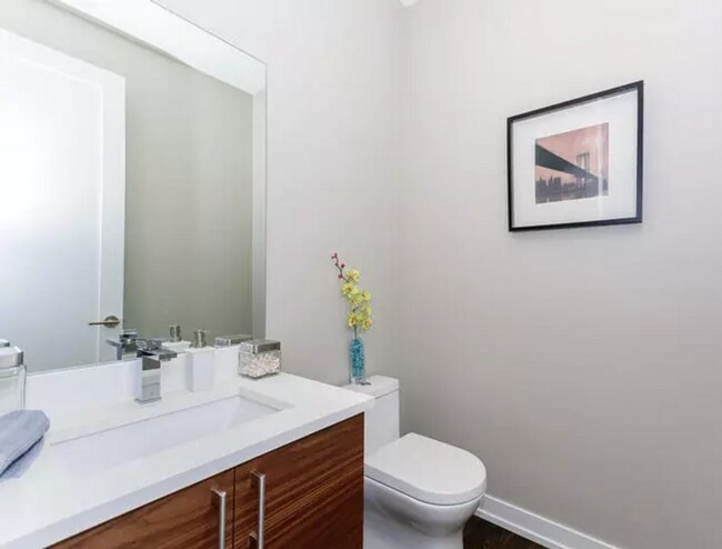 Building Photo - New Construction 3 Bed/ 2 bath Andersonville/Edgewater