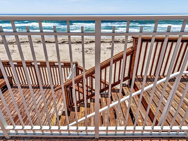 Building Photo - 4505 S Ocean Blvd