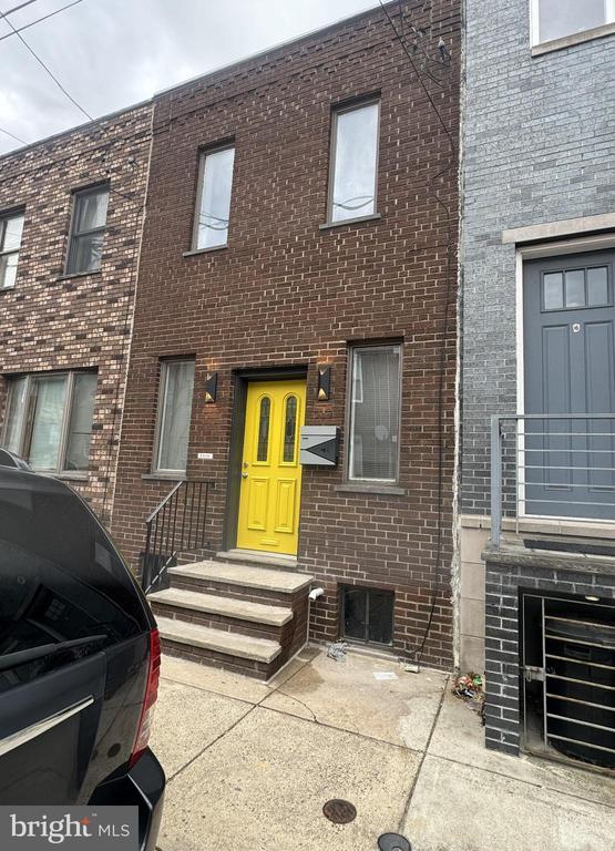 Building Photo - 1936 McClellan St