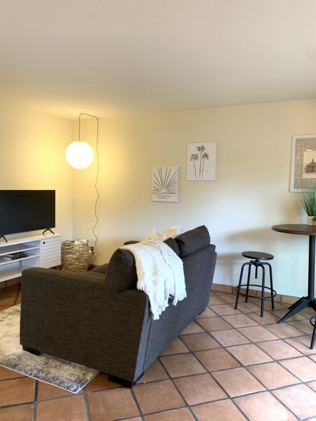 Building Photo - 7948 Mission Center Ct