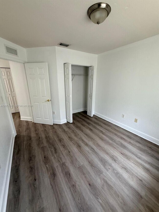 Building Photo - 8366 SW 29th St