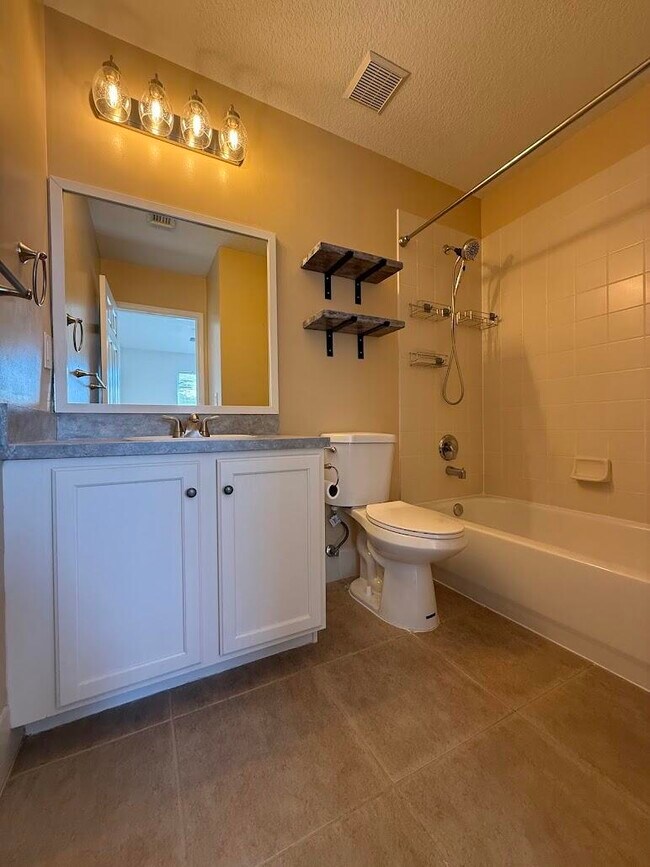 Building Photo - 6204 Sandy Bank Terrace