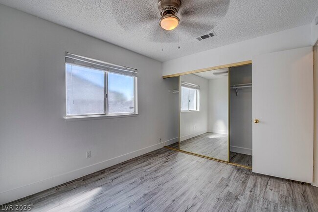 Building Photo - 5461 Palmyra Ave