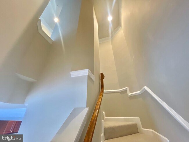 Building Photo - 3550 Tabard Ln