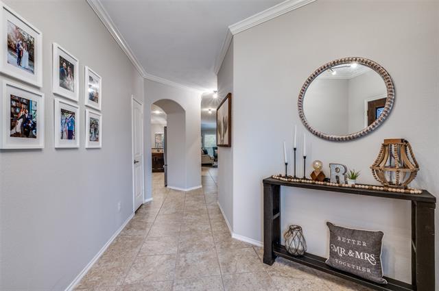 Building Photo - 960 English Ivy Dr