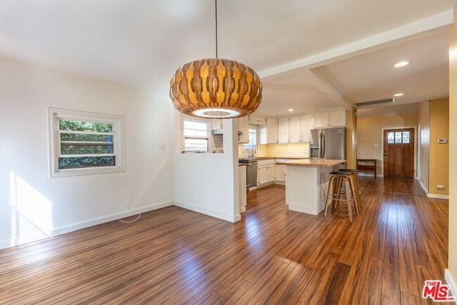 Building Photo - 3418 Greensward Rd