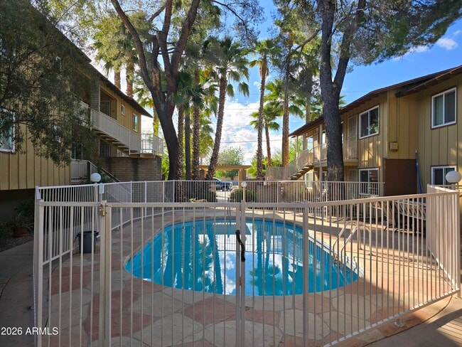 Building Photo - 90 W Yavapai St