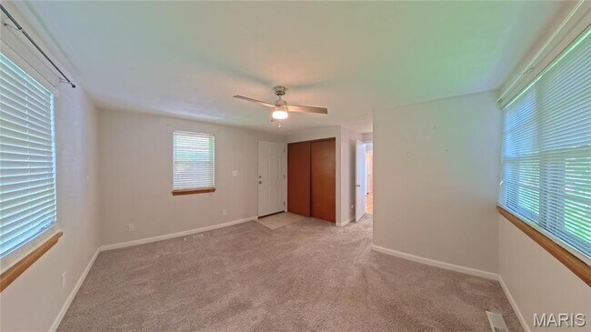 Building Photo - 207 Marilyn Dr