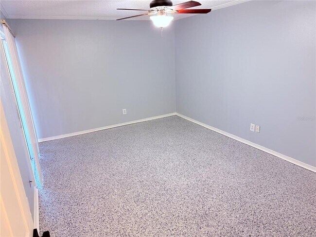 Building Photo - 6519 W Newberry Rd