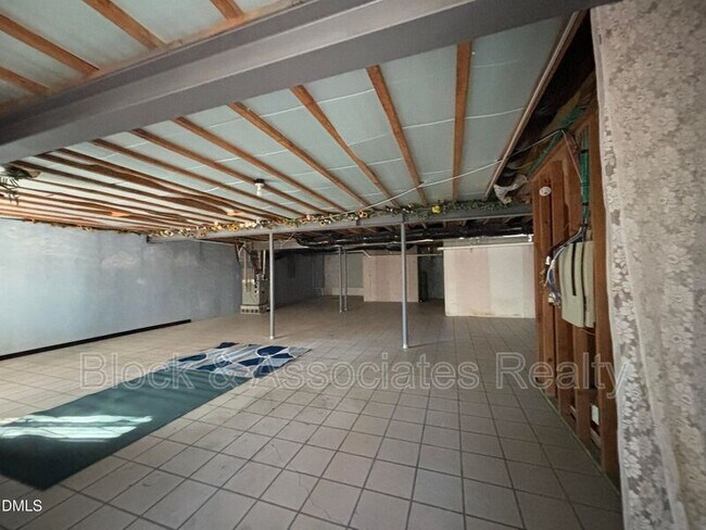 Building Photo - 11729 Broadfield Ct