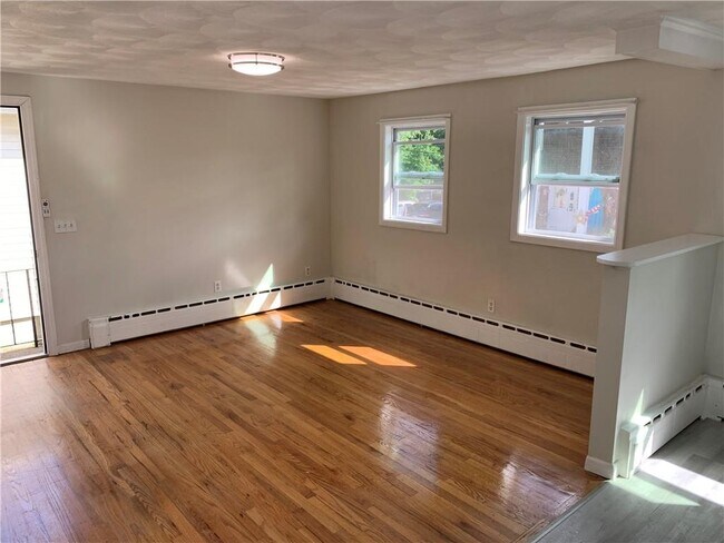 Building Photo - 15 Virginia Ave