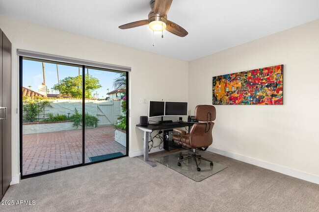 Building Photo - 5822 N Scottsdale Rd