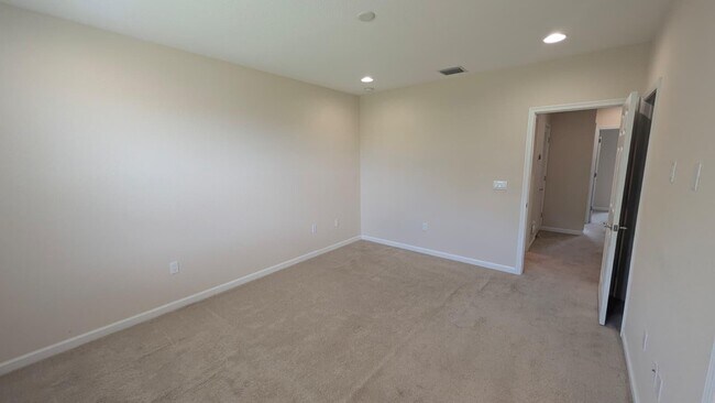 Building Photo - 2900 NW Treviso Cir