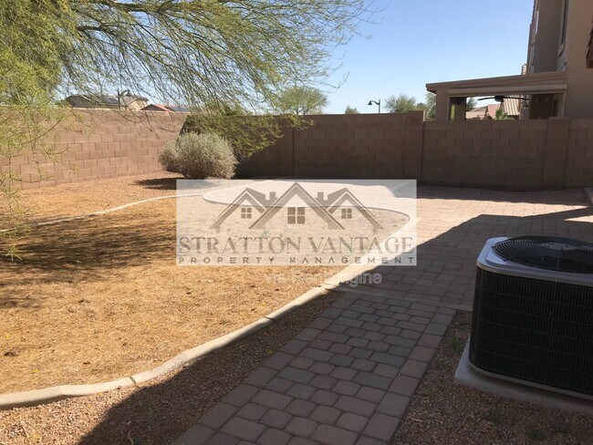 Building Photo - 42006 W Anne Ln