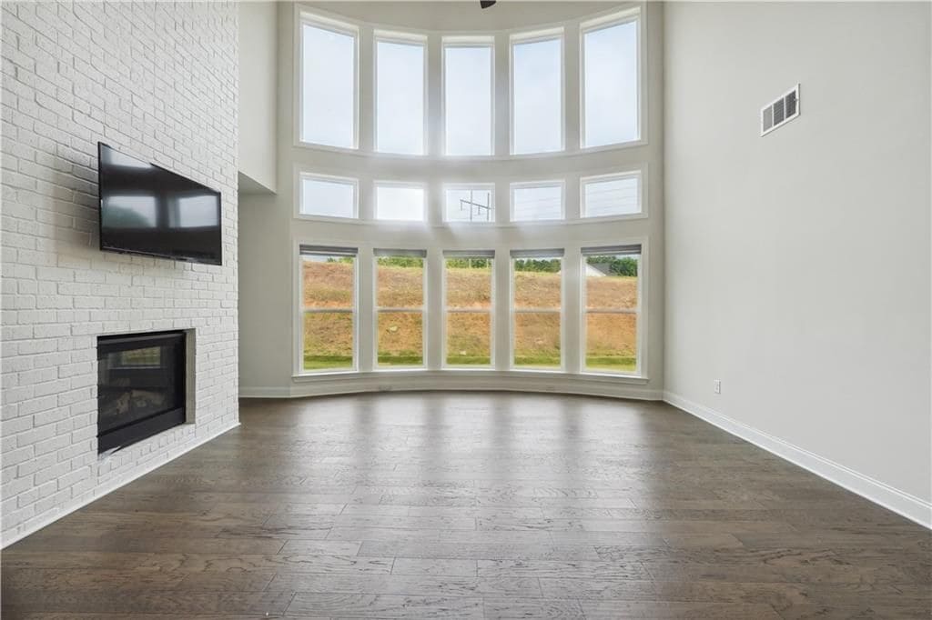 Building Photo - 4055 Starwood Dr