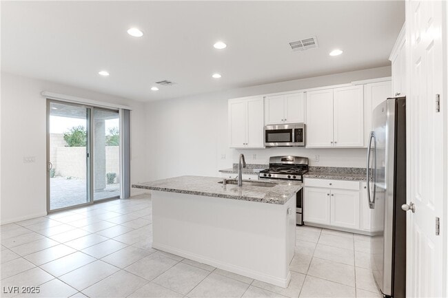 Building Photo - 10106 W Meranto Ave