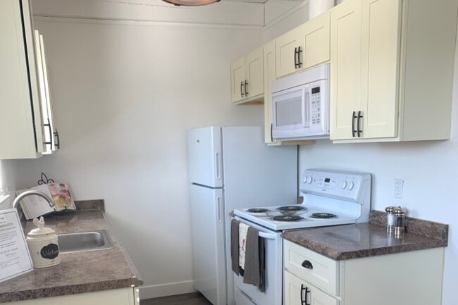 Building Photo - Leilani Apartments