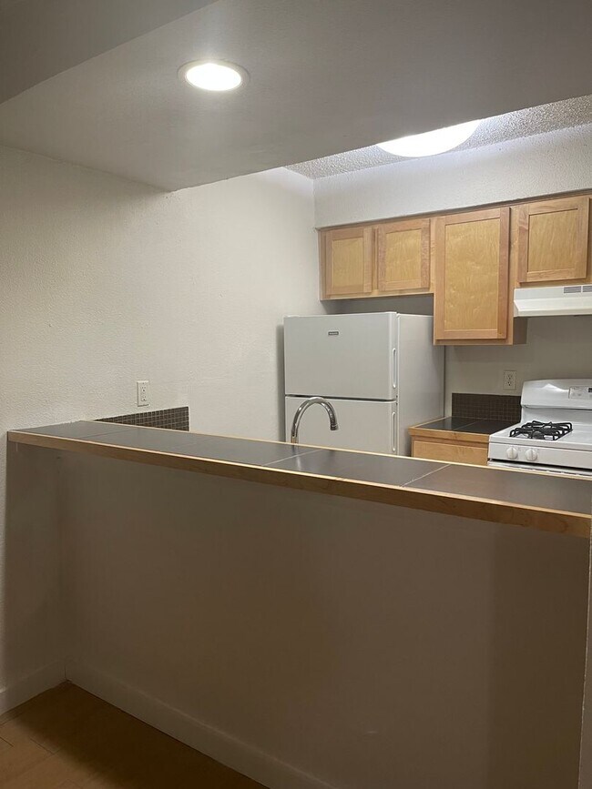 Interior Photo - Kensington Court
