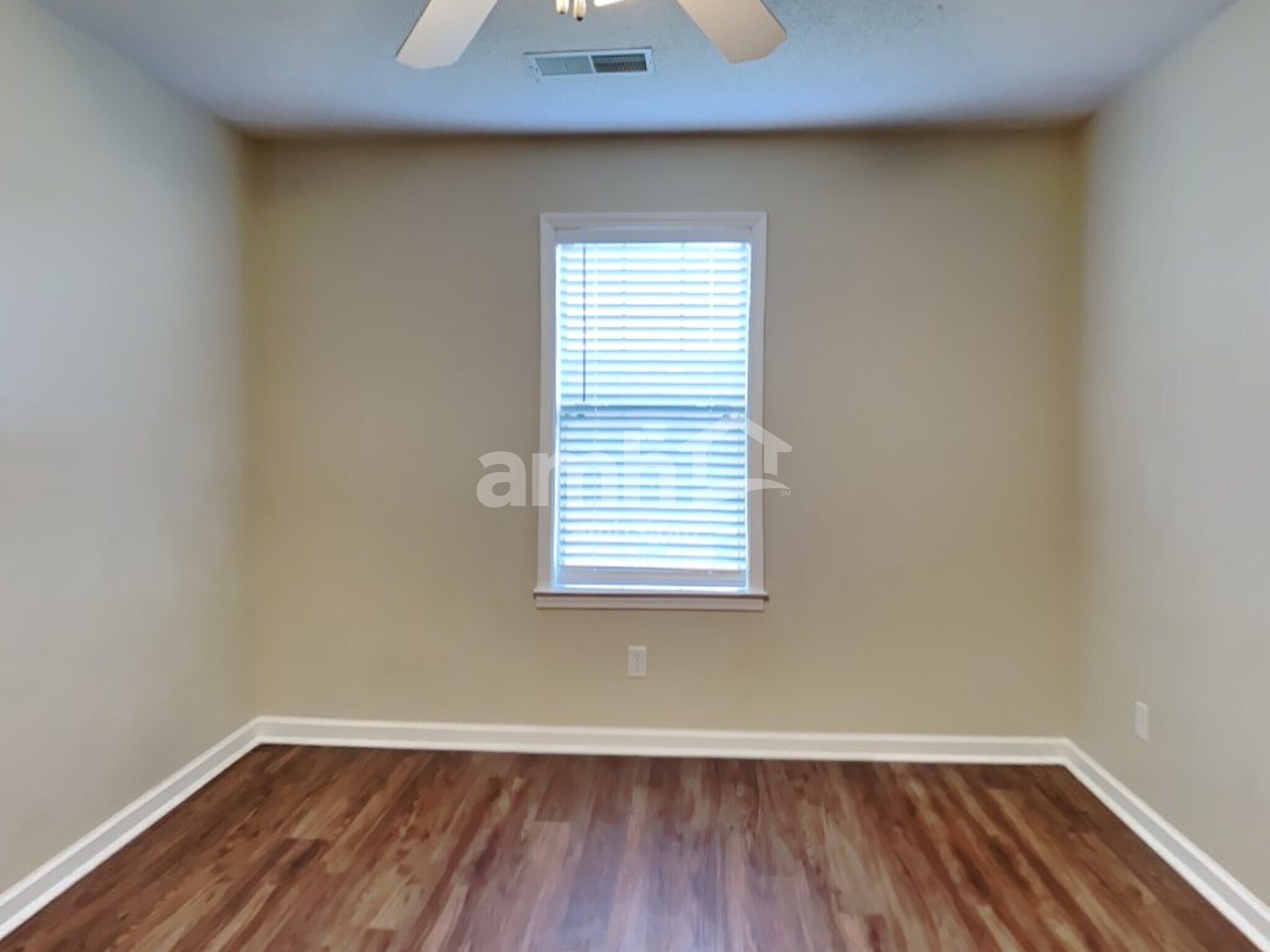 Building Photo - 9846 Alexanders Ridge Dr