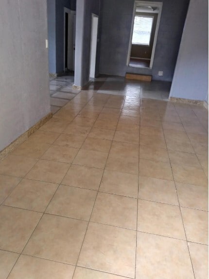 Building Photo - 1935 W Walnut St