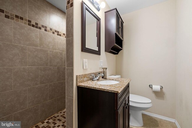Building Photo - 574 Highland Towne Ln