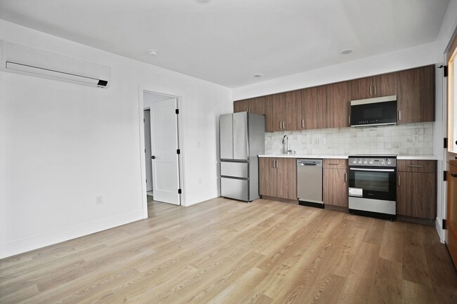Floorplan - Del Prado House. Beautifully Renovated Homes