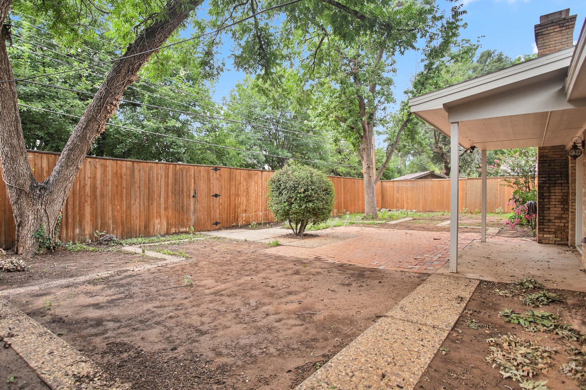 Building Photo - 3811 63rd Dr