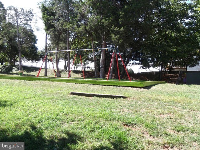 Building Photo - 9726 Bragg Ln