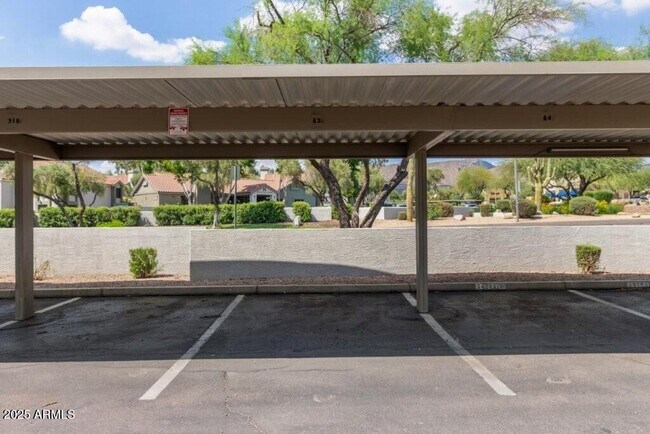 Building Photo - 11375 E Sahuaro Dr