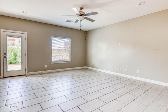 Building Photo - 14700 Harry Flournoy Ave