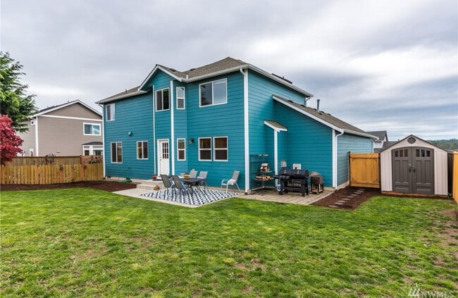 Building Photo - 1804 SW Tahoe St