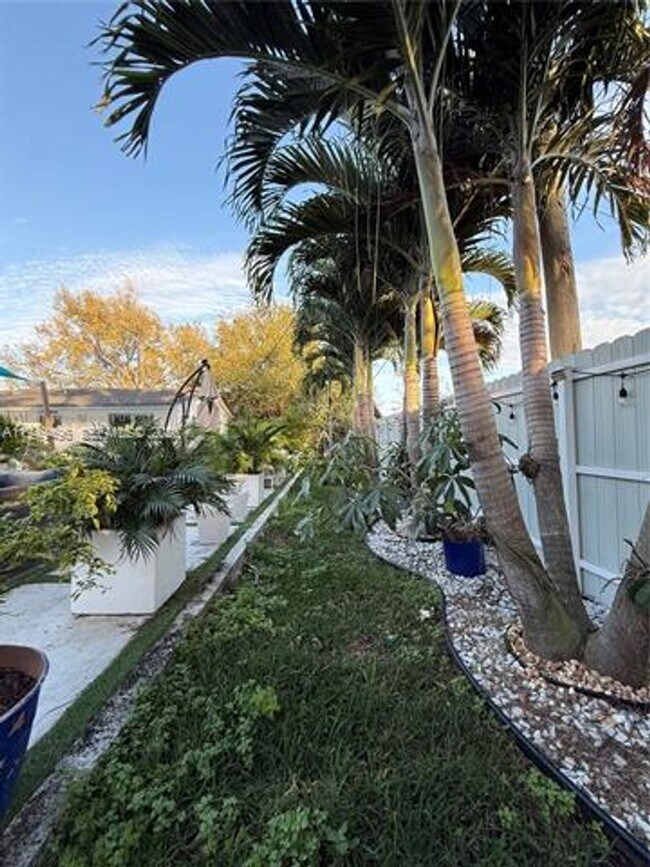 Building Photo - 10194 SW 202nd Terrace