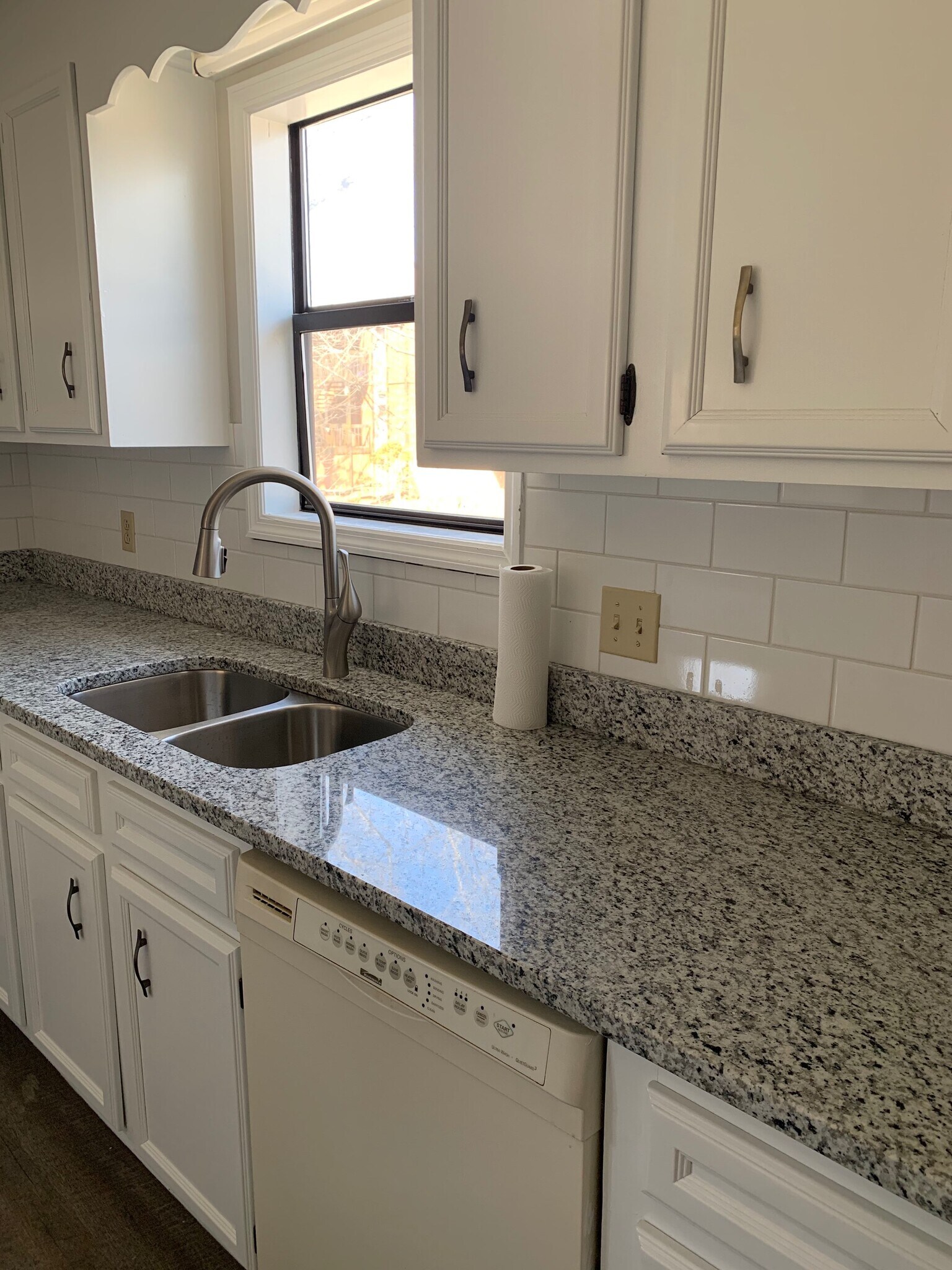 Building Photo - 1304 Aspen Way