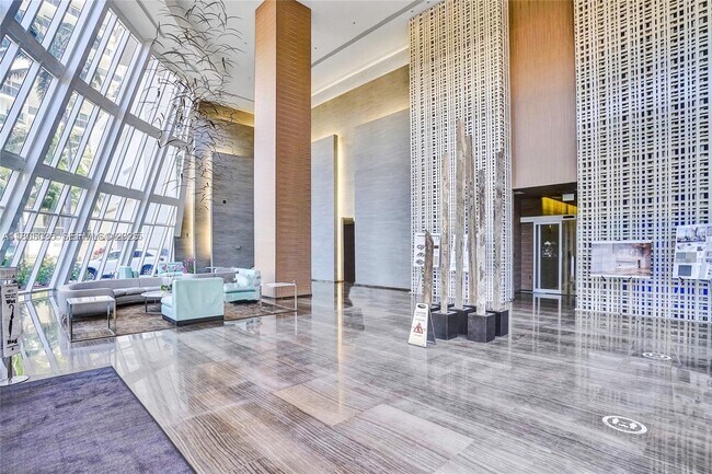 Building Photo - 1830 S Ocean Dr