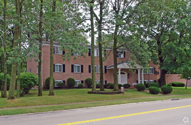 Building Photo - Wildwood 1