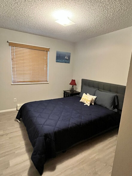 Building Photo - 473 Cottonwood Lake Dr