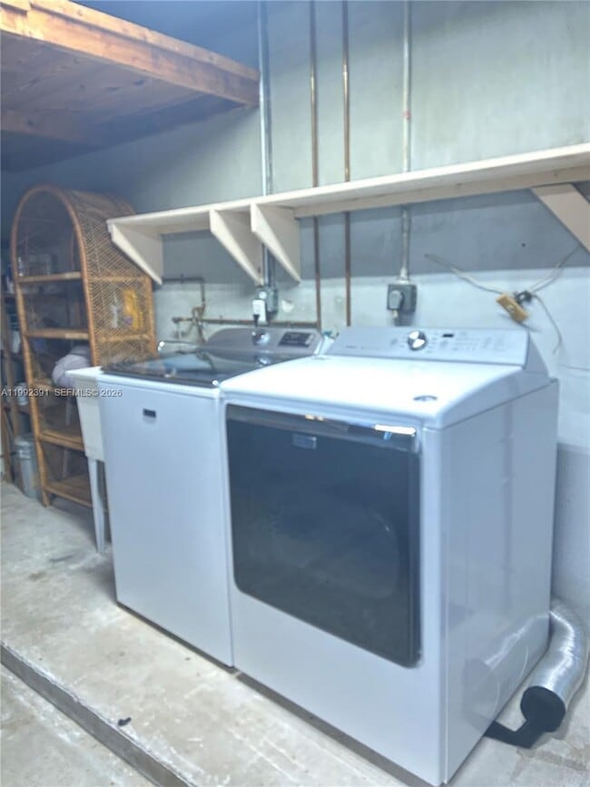 Building Photo - 13400 SW 78th Ct