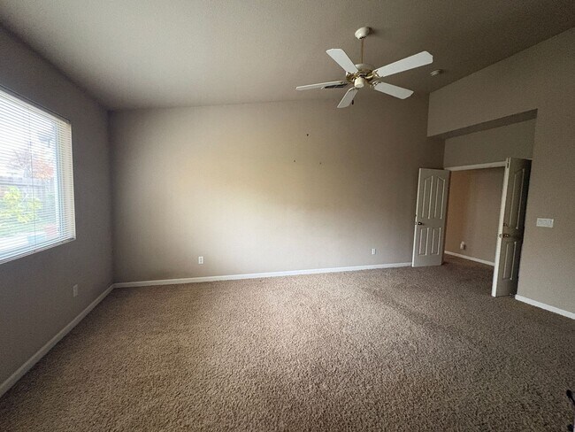 Building Photo - 148 Mike Gartrell Cir