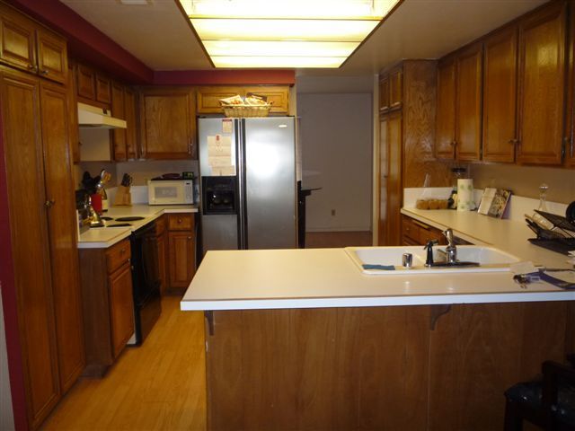 Building Photo - Spacious Updated Bonita Condo